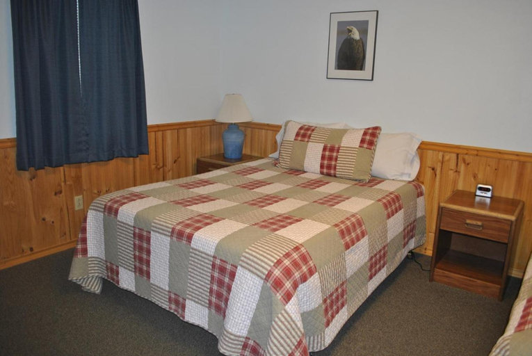 Others 5, Aspen Inn, Klamath
