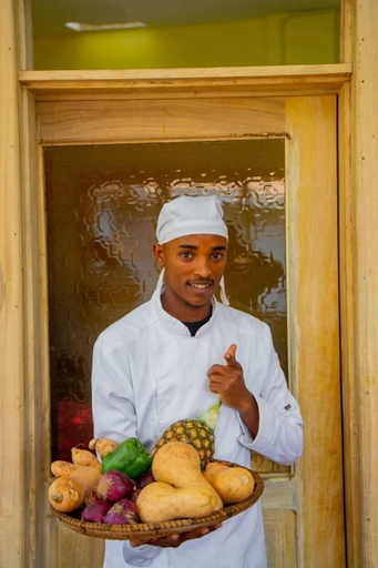 Food & Drinks, Helens Luxury Resort, Karatu