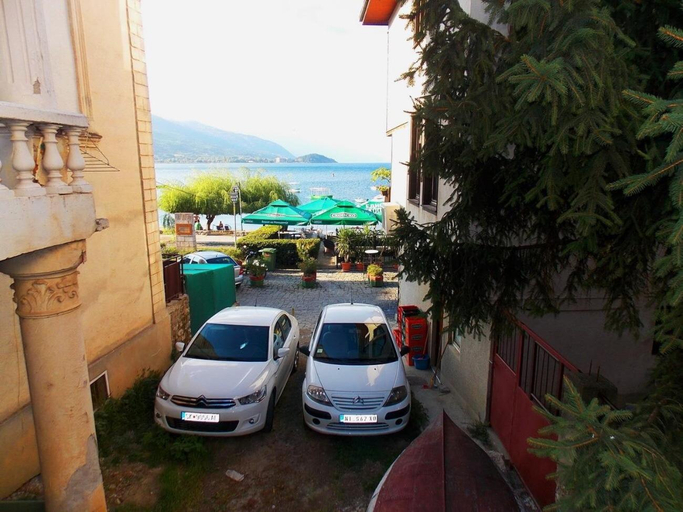 Others 3, Savin Apartments