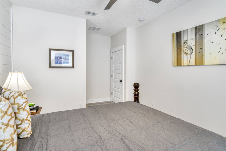 Bedroom 2, 70 Oneida Street, Saint Johns