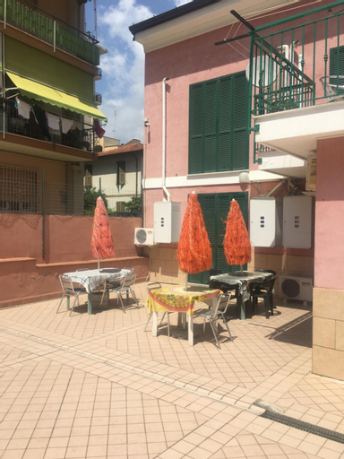 Exterior & Views 1, Villamareblu, Imperia