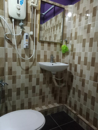 Bathroom 5, KUALA BESUT JETTY BUDGET HOTEL AIN - In front of Kuala Besut Jetty, Besut