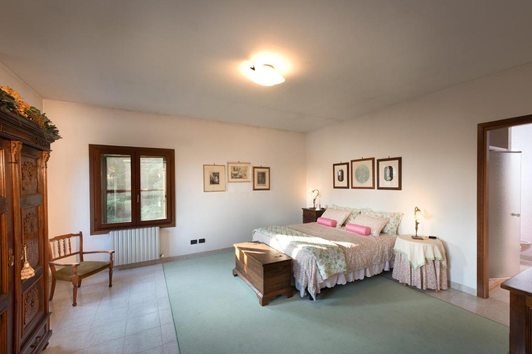 Bedroom 2, Villa Paola, Padua