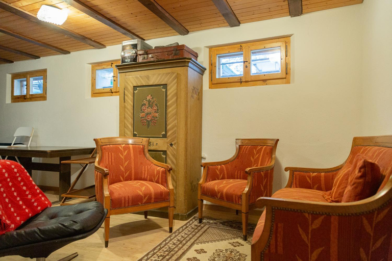 Others 5, Kunst- und Naturfreundehaus Brunig, Obwalden