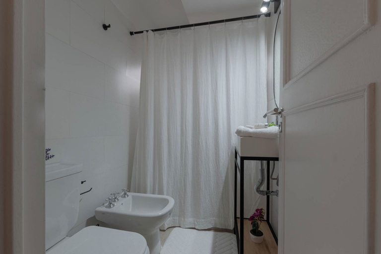 Bathroom, MOT Arenales 3700, Distrito Federal