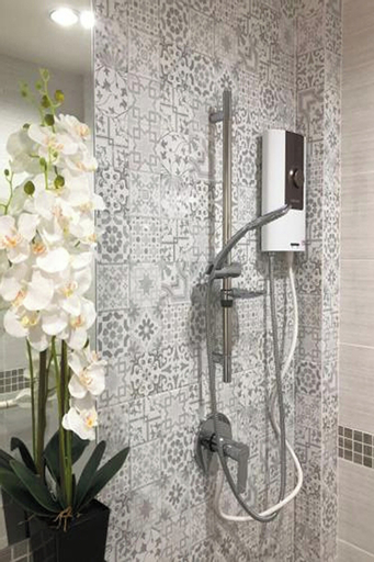 Bathroom 25