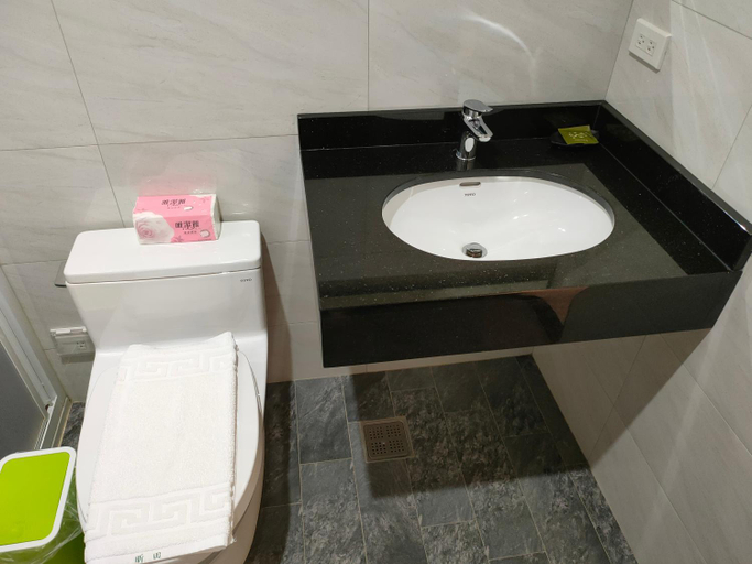 Bathroom 2, Xintian Homestay, Hualien