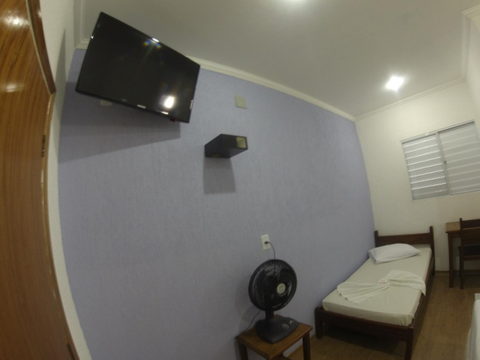 Bedroom 5, Hotel Paris, Jundiaí