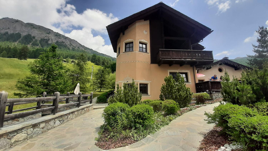 Others 3, Chalet Rin da Pemont, Sondrio