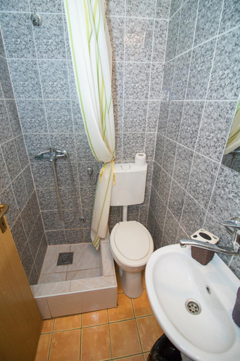 Bathroom 2, Apartmani Guma Mostar, Herzegovina-Neretva