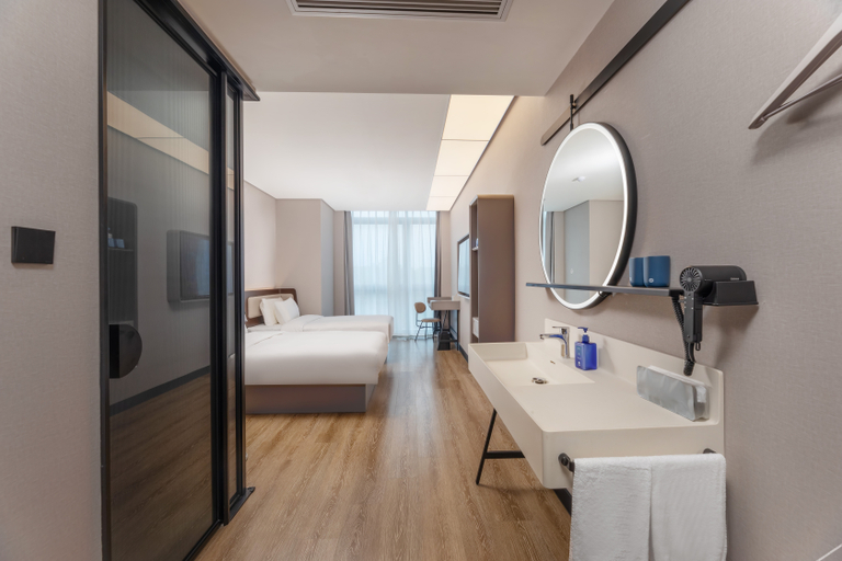 Bathroom 4, Atour Hotel Suzhou Industrial Park, Suzhou