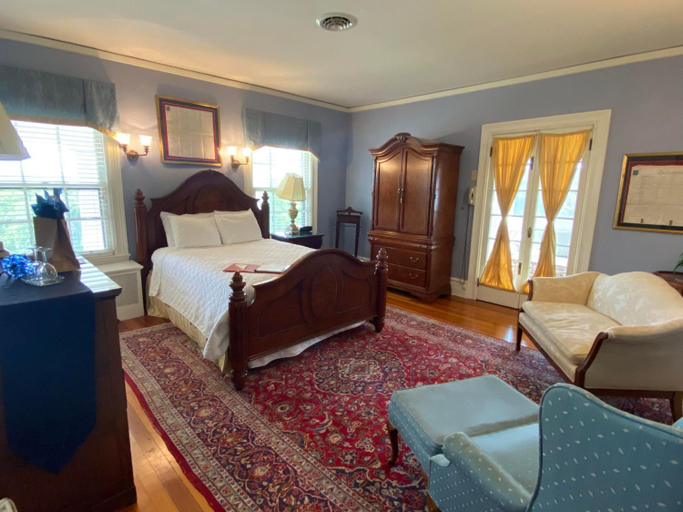 Others 2, Historic Rosemont Manor, Clarke