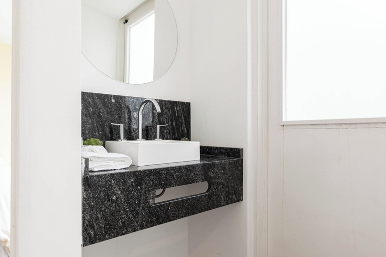 Bathroom 3, MOT El Salvador 5800, Distrito Federal