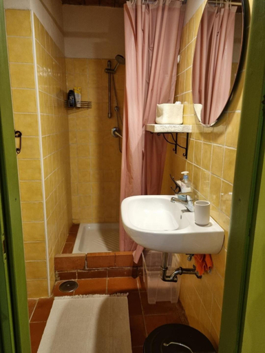 Bathroom 4, Il Piccolo Borgo, Viterbo