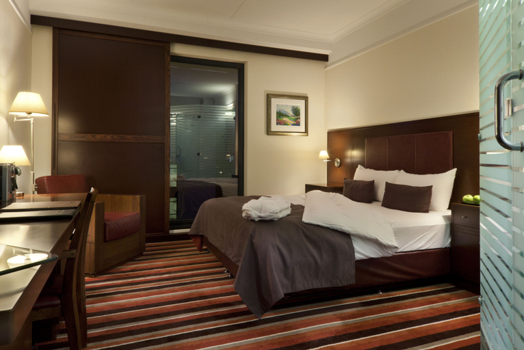Bedroom 2, PLAZA Premium Grand Winston, Rijswijk