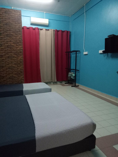 Bedroom 4, KUALA BESUT JETTY BUDGET HOTEL AIN - In front of Kuala Besut Jetty, Besut