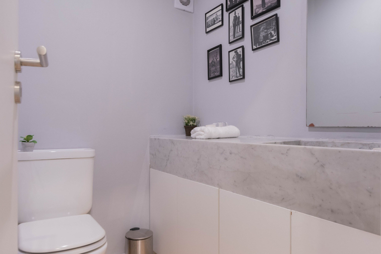 Bathroom 4, MOT Ravignani 2168, Distrito Federal