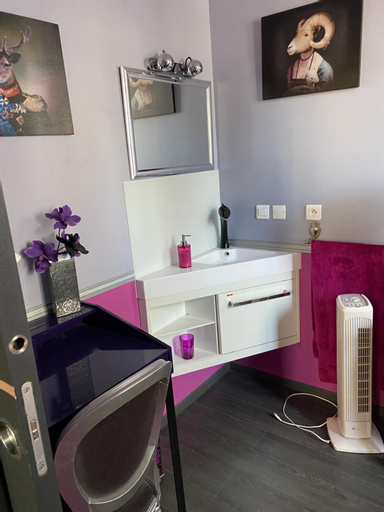 Others 4, Lyon City Home's Bed & Breakfast, Rhône