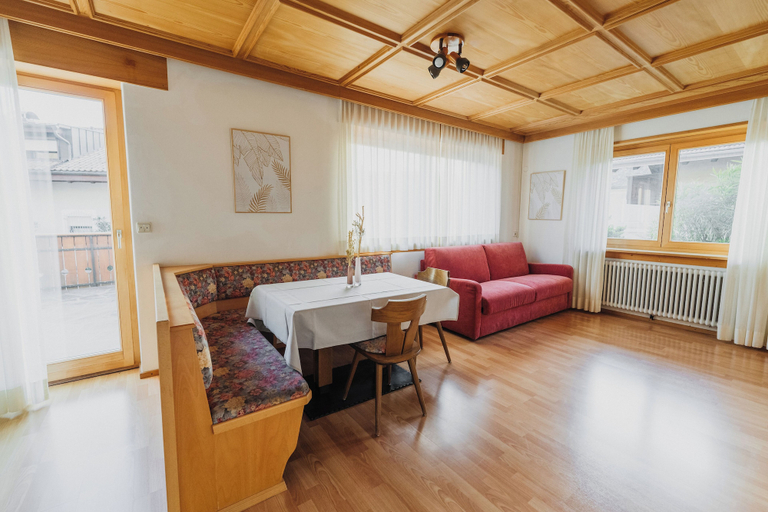 Others 4, Appartements Elke, Bolzano