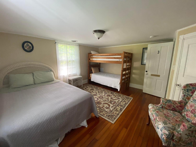 Others 5, Historic Rosemont Manor, Clarke