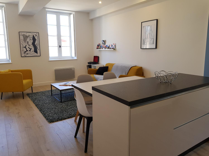 Others 5, Carnot Chic, Aude