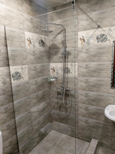 Bathroom 2, Hotel Felisa Gyumri