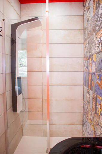 Bathroom 4, Magnifique villa au coeur de la garrigue, Gard
