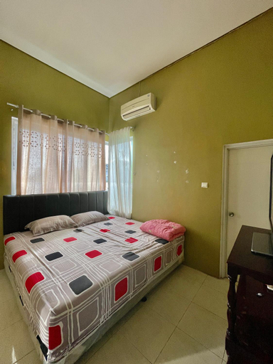 Bedroom 8