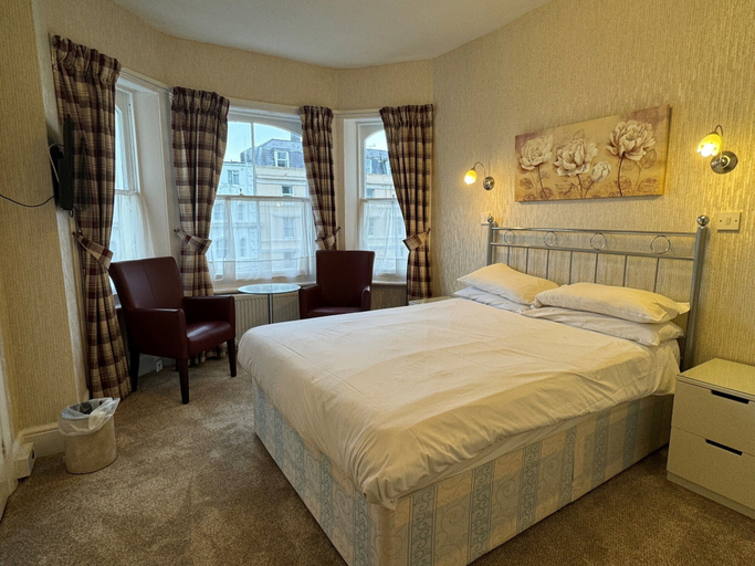 Bedroom 2, Haddon Hall Hotel, East Sussex