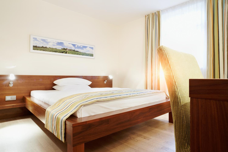 Bedroom 15