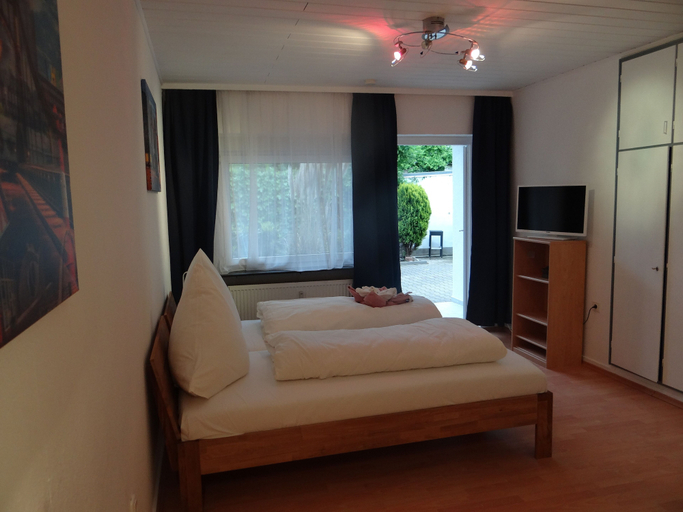 Bedroom 3, Apartmenthaus am Achteck, Darmstadt