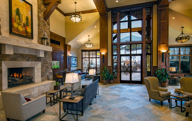 Public Area 2, Grand Lodge on Peak 7, Summit