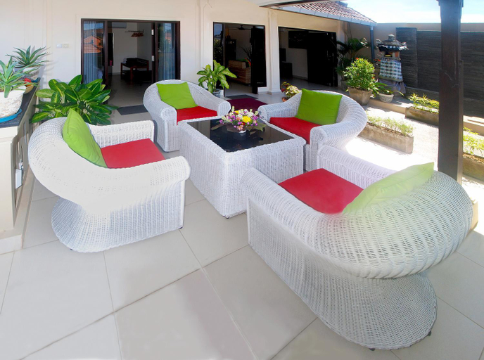 Others 5, Villa Taluh, Denpasar