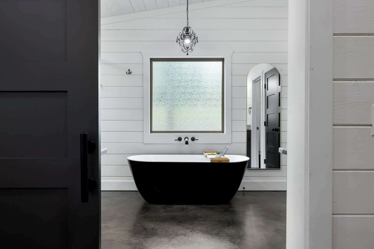 Bathroom 4, Whispering Retreat Sleeps 4, McCurtain