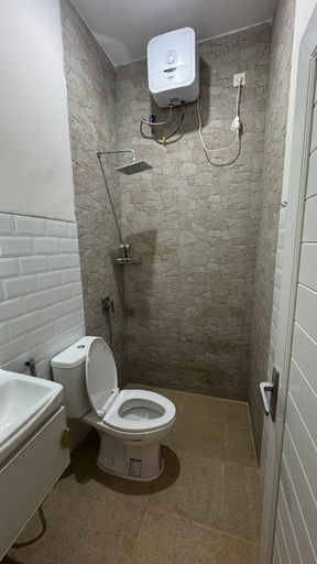 Bathroom 5, VJ Living 2, Denpasar