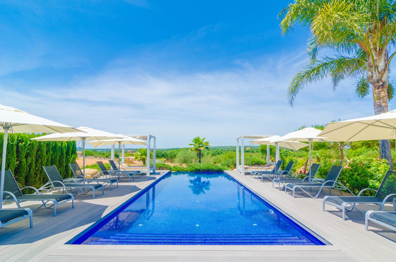 Sport & Beauty 2, FINCA SHORT DE CONIES 2, Baleares