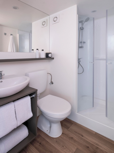 Bathroom, wecamp Cádiz, Cádiz