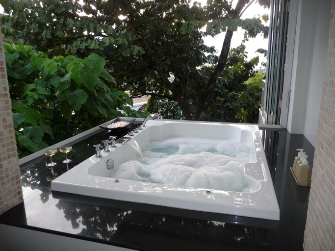 Bathroom 2, Villa Ginborn - 5 bedroom poolvilla with seaview, Pulau Phuket