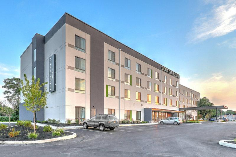Exterior & Views 2, Courtyard by Marriott Deptford, Gloucester