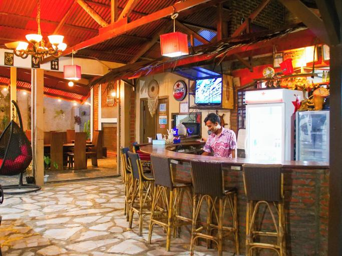 Food & Drinks 4, Lovina Krui Surf, West Lampung