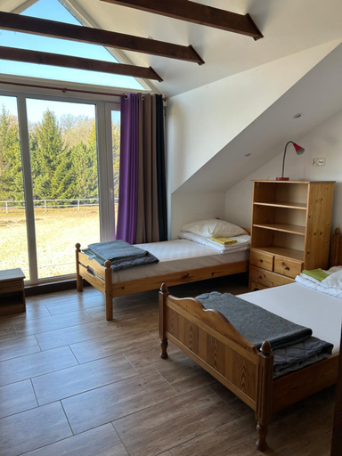 Others 5, Agroturystyka Przystanek Karuna Konski Dwor Pensjonat Spokojnej Starosci Koni, Trzebnica