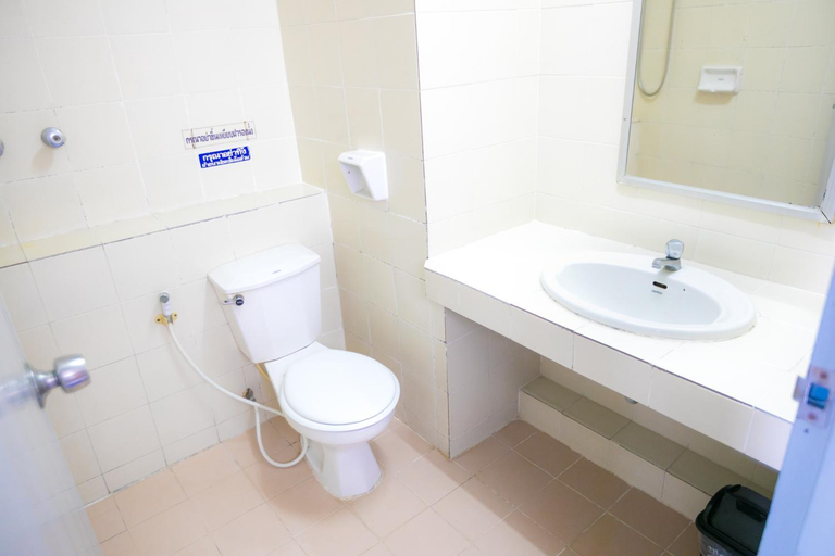 Others 4, Tokyo Hotel, Muang Ubon Ratchatani