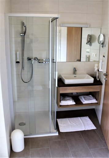 Bathroom 2, Hotel Freiensteinerhof Superior, Leoben