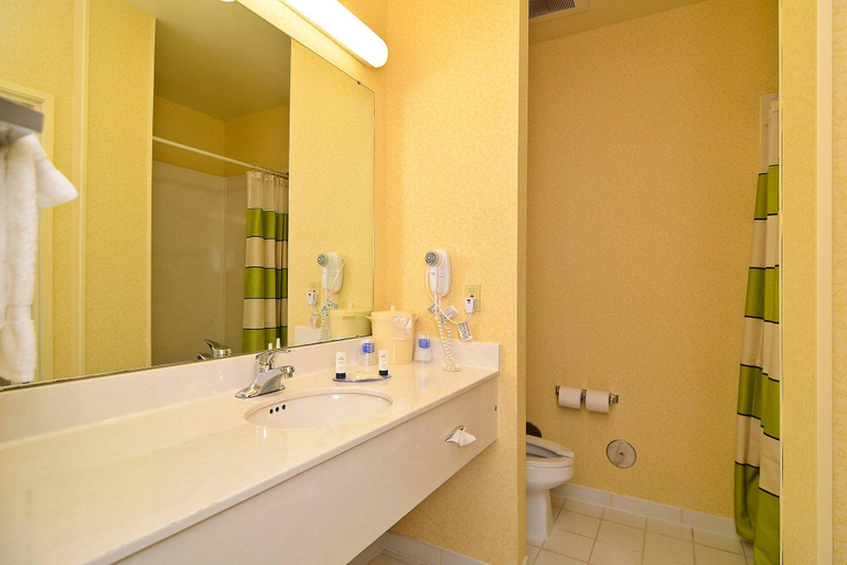 Bedroom 3, Fairfield Inn Suites by Marriott Cherokee, Jackson