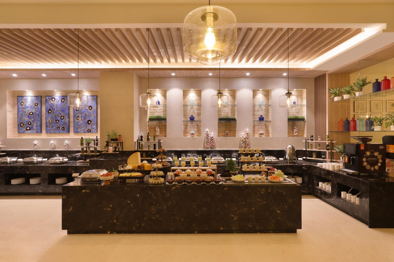 Food & Drinks 5, Lemon Tree Hotel Rishikesh, Garhwal