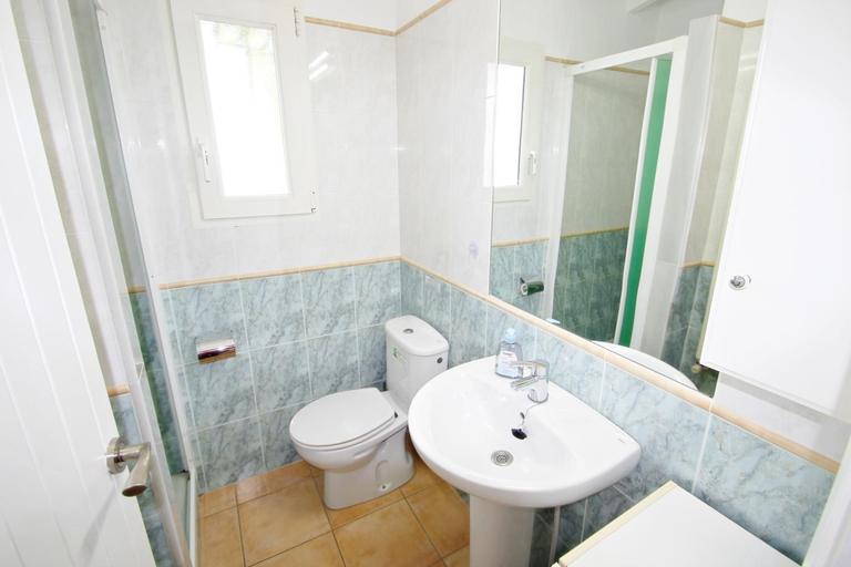 Bathroom 4, Golondrina - panoramic hillside holiday house in Moraira, Alicante