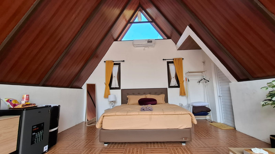 Bedroom 2, Heavenly 1 - Triangle Glamping, Bandung