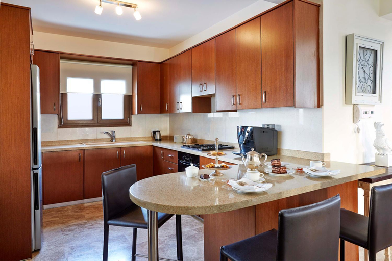 Others 4, Villa Vikla