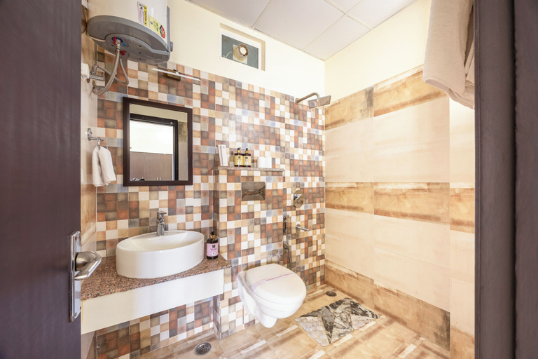 Bathroom 3, Alaya Stays Kingdom Heartz, Nainital