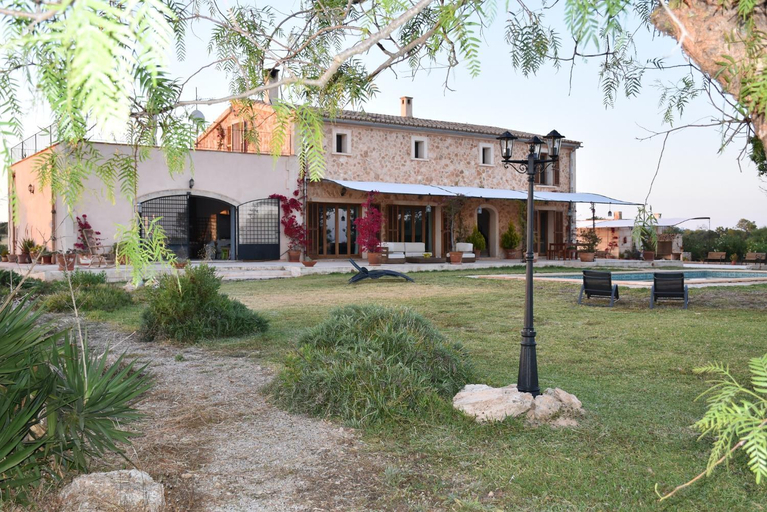 Others 3, SON FRED CAMPOS, Baleares